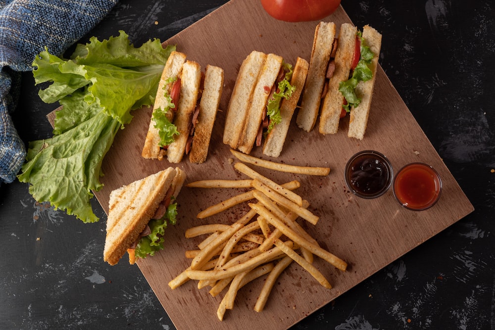 BBQ CLUB SANDWICH